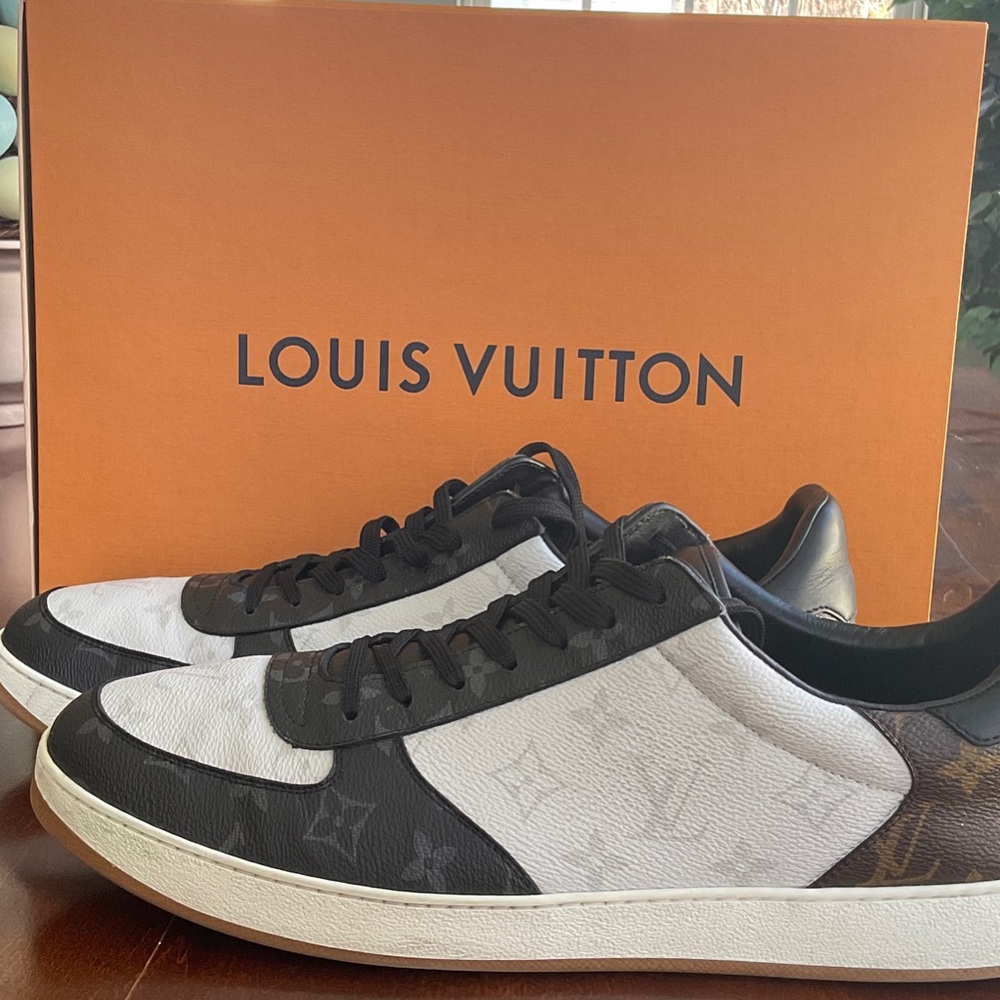 Louis Vuitton Black, White and Brown Monogram Men’s Low-Top Sneakers